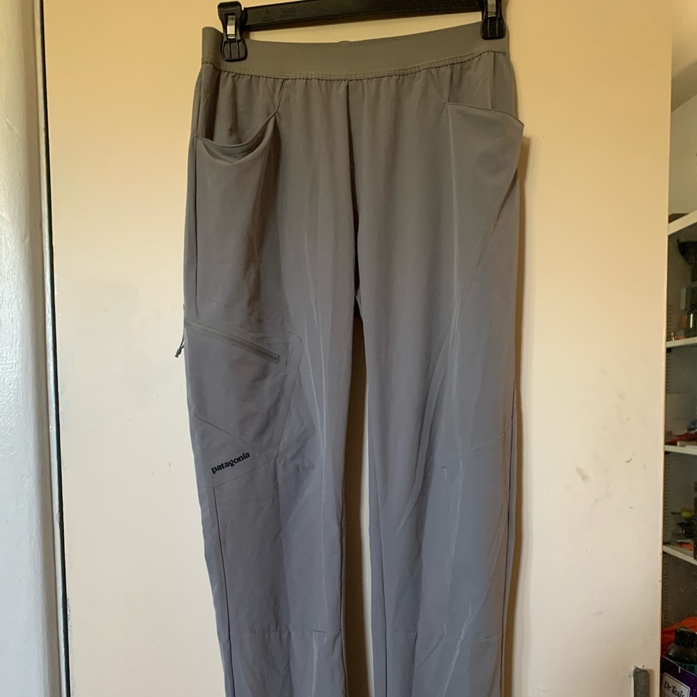 Never worn Patagonia pants
